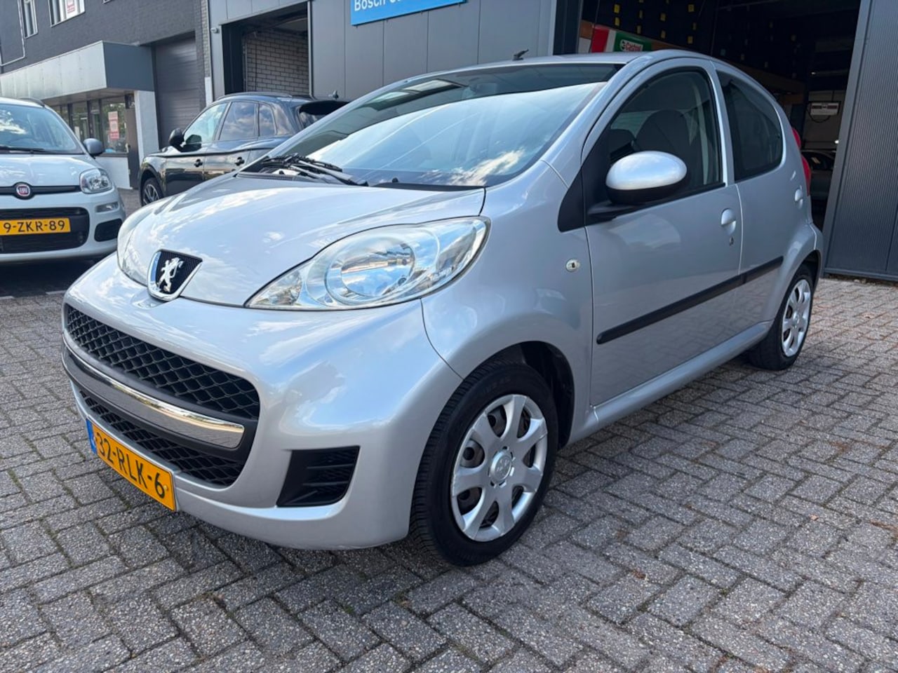 Peugeot 107 - 1.0-12V XS 1.0-12V XS, Airco, Elektr pakket, NAP - AutoWereld.nl