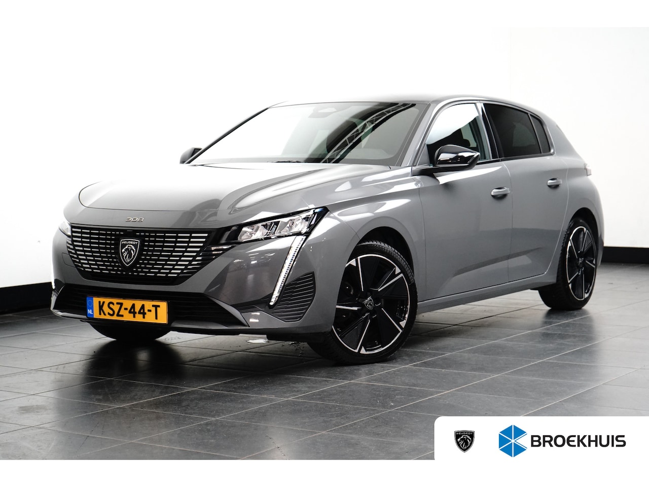 Peugeot E-308 - Allure EV 54 kWh 412KM Range Binnenkort Beschikbaar | Extra getint glas | Keyless entry | - AutoWereld.nl