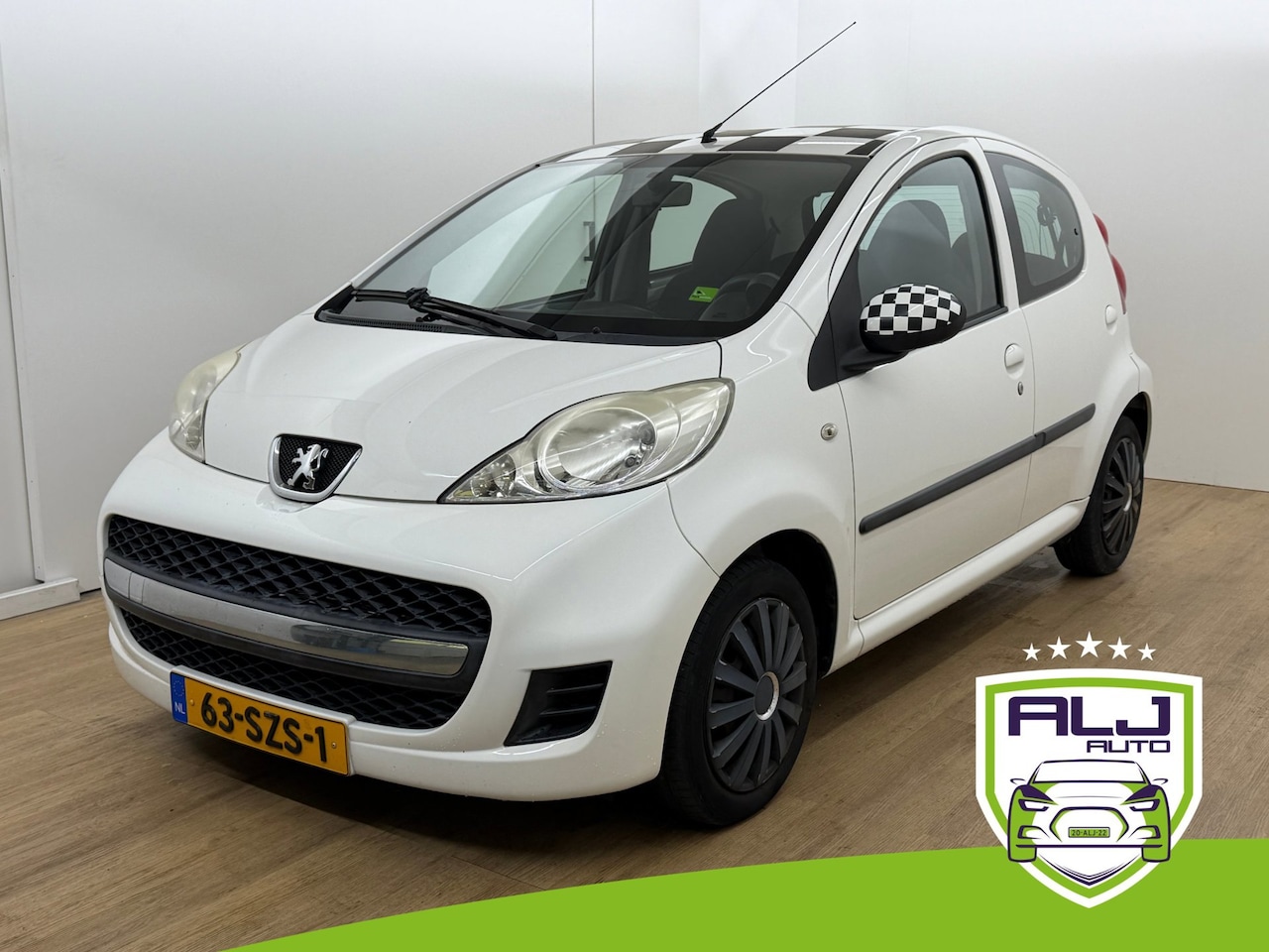 Peugeot 107 - Occasion 1.0-12V XS | Wit | Tweedehands Peugeot 107 | Airco | Aux audio - AutoWereld.nl