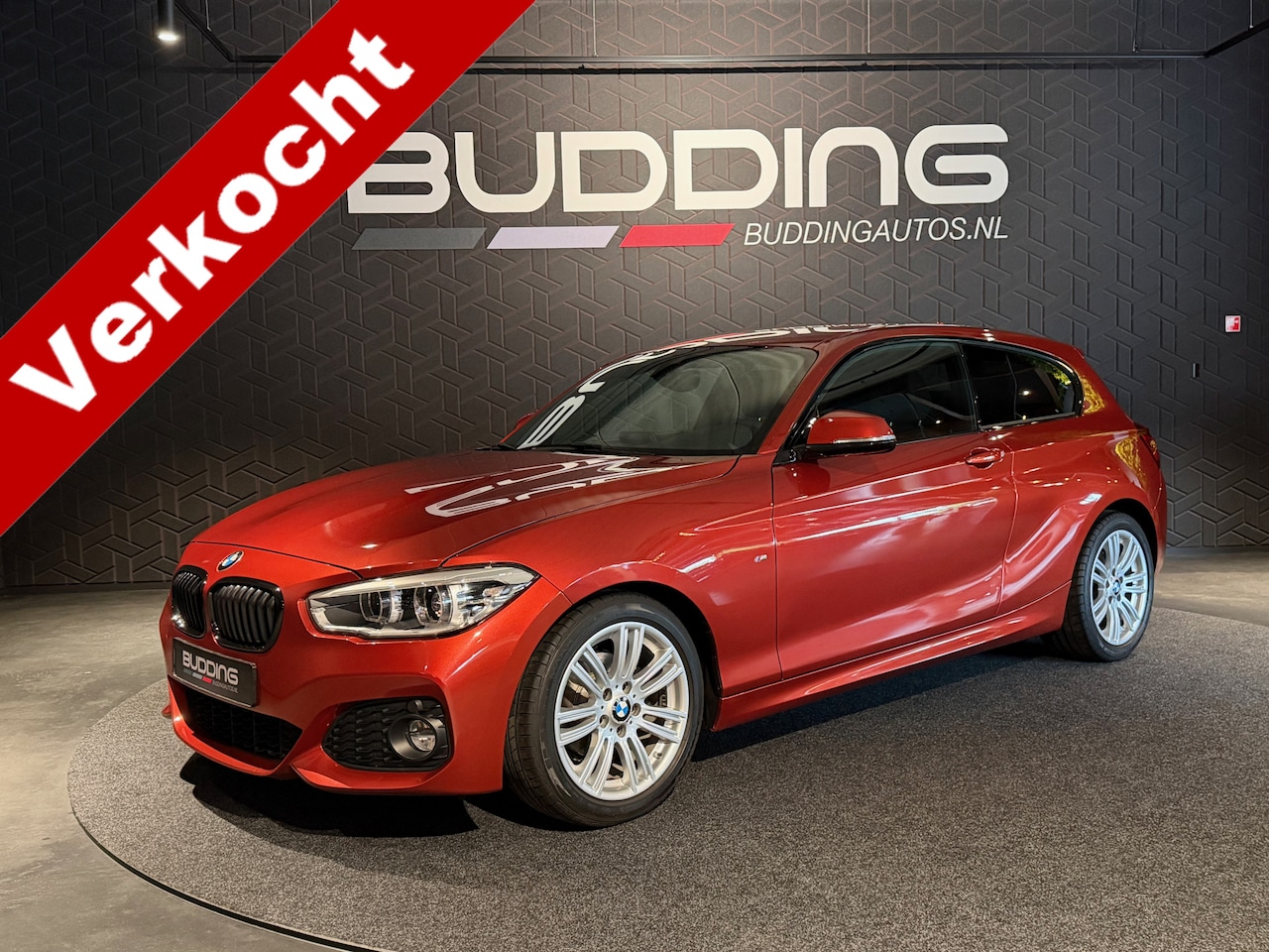 BMW 1-serie - 118i Edition M Sport Shadow High Exe | Keyless - AutoWereld.nl