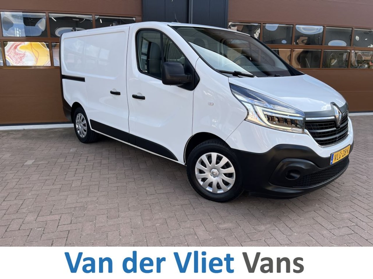 Renault Trafic - 2.0 dCi 145pk E6 Automaat Comfort 3p Lease €287 p/m, Airco, Navi Carplay, PDC, Led, Inrich - AutoWereld.nl