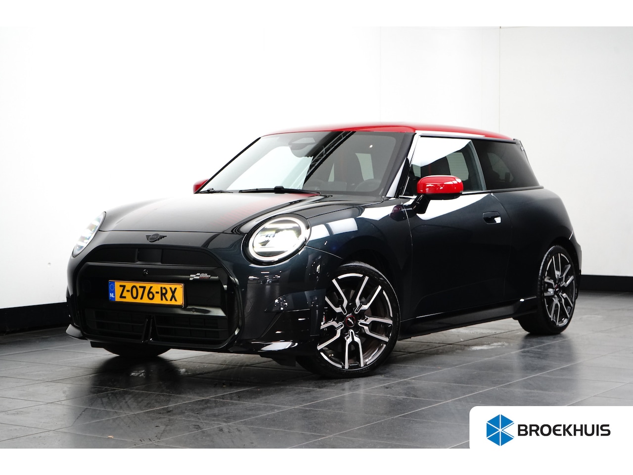 MINI Electric - 3-Deurs Cooper SE John Cooper Works XL 54.2 kWh 371KM Range | Binnenkort Beschikbaar | Ach - AutoWereld.nl