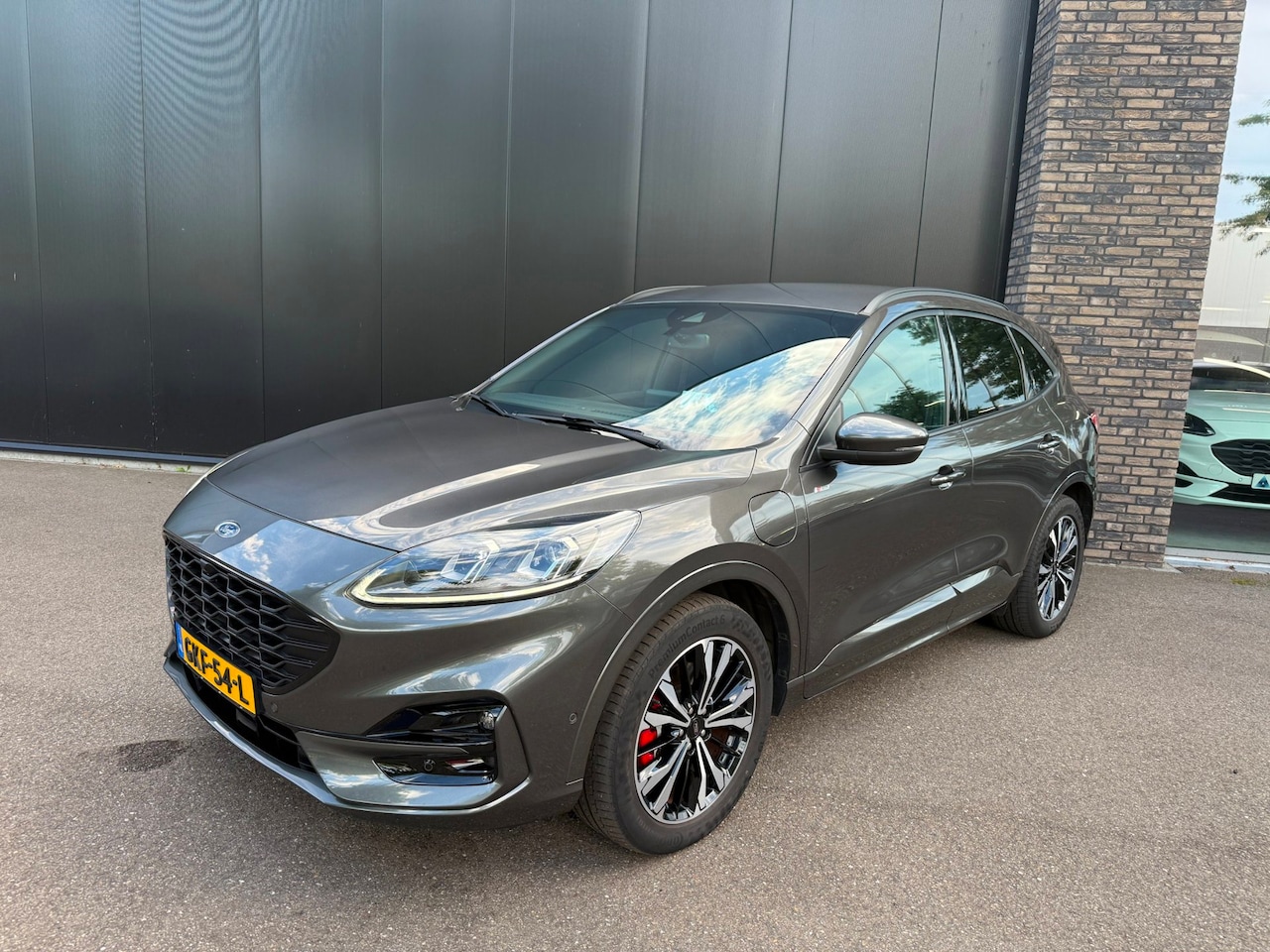 Ford Kuga - 2.5 PHEV ST-Line X Trekhaak, BLIS, HUD, Adop cruise Winter pack, Navi etc. etc. - AutoWereld.nl