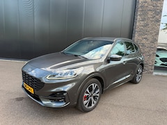 Ford Kuga - 2.5 PHEV ST-Line X Trekhaak, BLIS, HUD, Adop cruise Winter pack, Navi etc. etc