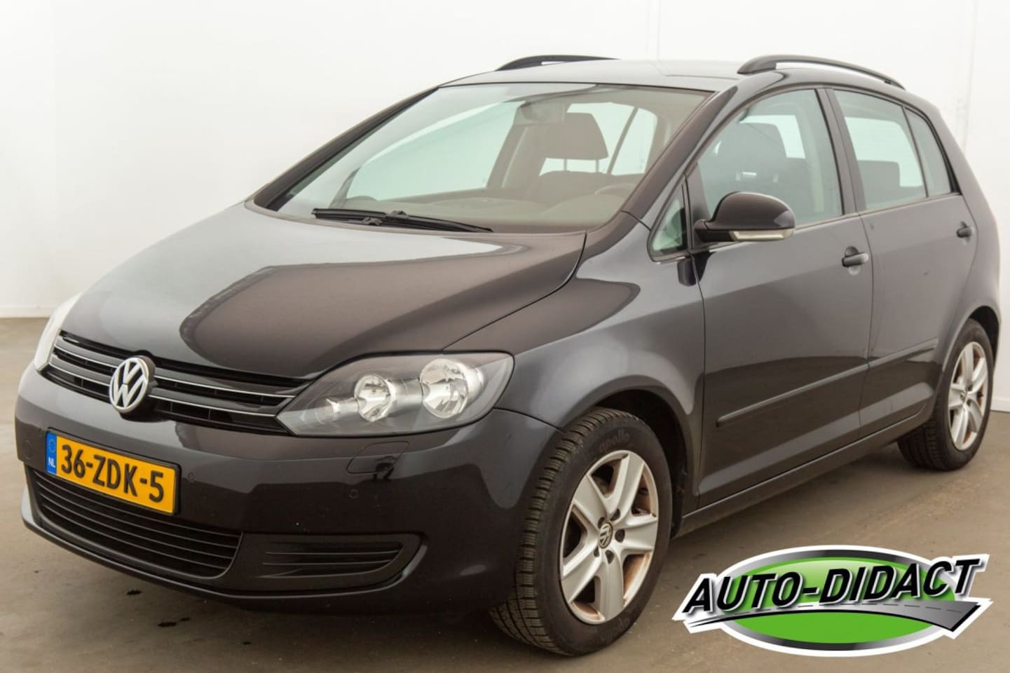 Volkswagen Golf Plus - 1.6 Clima Trendline - AutoWereld.nl