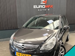 Opel Corsa - 1.2-16V Anniversary Edition, 2e Eigenaar - NAP - Airco - Cruise Controle - Trekhaak - Nett