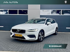 Volvo V60 - 2.0 B3 Momentum Advantage NAP/ BTW/ LED/ Nav/ 1e eigenaar/ Camera/ Voorruitspiraal/ Apple