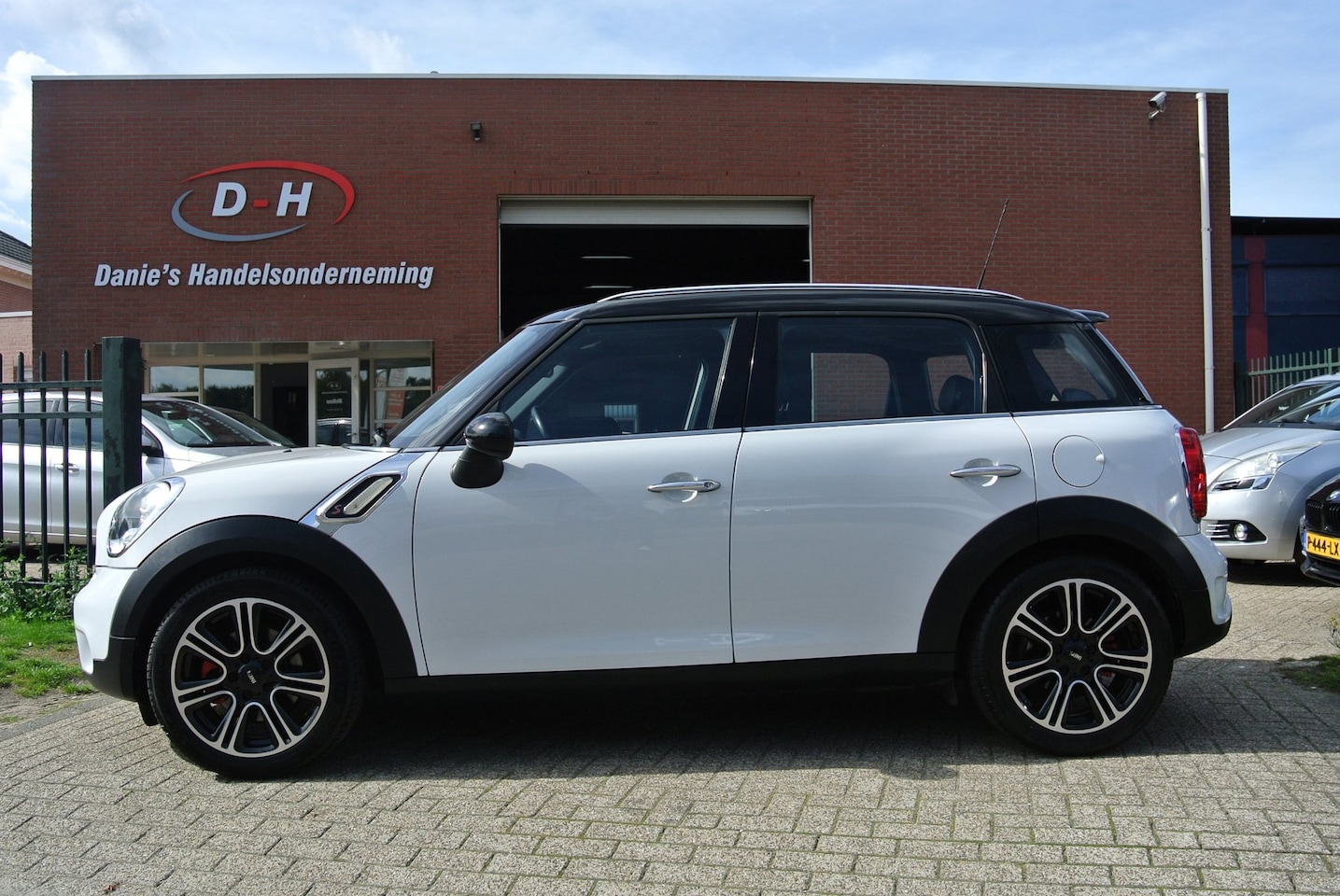 MINI Countryman - 1.6 Cooper S Chili leder panoramadak inruil mogelijk nap - AutoWereld.nl