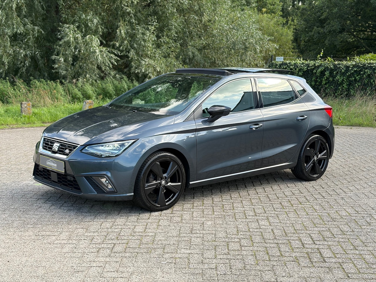 SEAT Ibiza - 1.0 TSI FR DSG I PANO I CARPLAY I VIRTUAL DASH I ALCANTARA I CAMERA - AutoWereld.nl