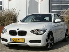 BMW 1-serie - 114i EDE 101pk | Airco | Bluetooth | Isofix bevestiging voor kinderzitjes | Radio cd spele