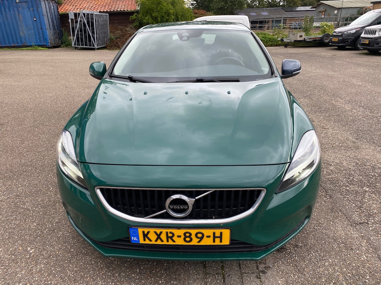 Volvo V40 - 1.5 T2 Momentum V40 met climate controle en navigatie - AutoWereld.nl