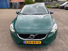 Volvo V40 - 1.5 T2 Momentum V40 met climate controle en navigatie