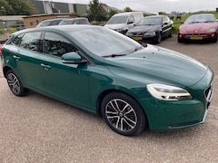 Volvo V40 - 1.5 T2 Momentum V40 met climate controle en navigatie