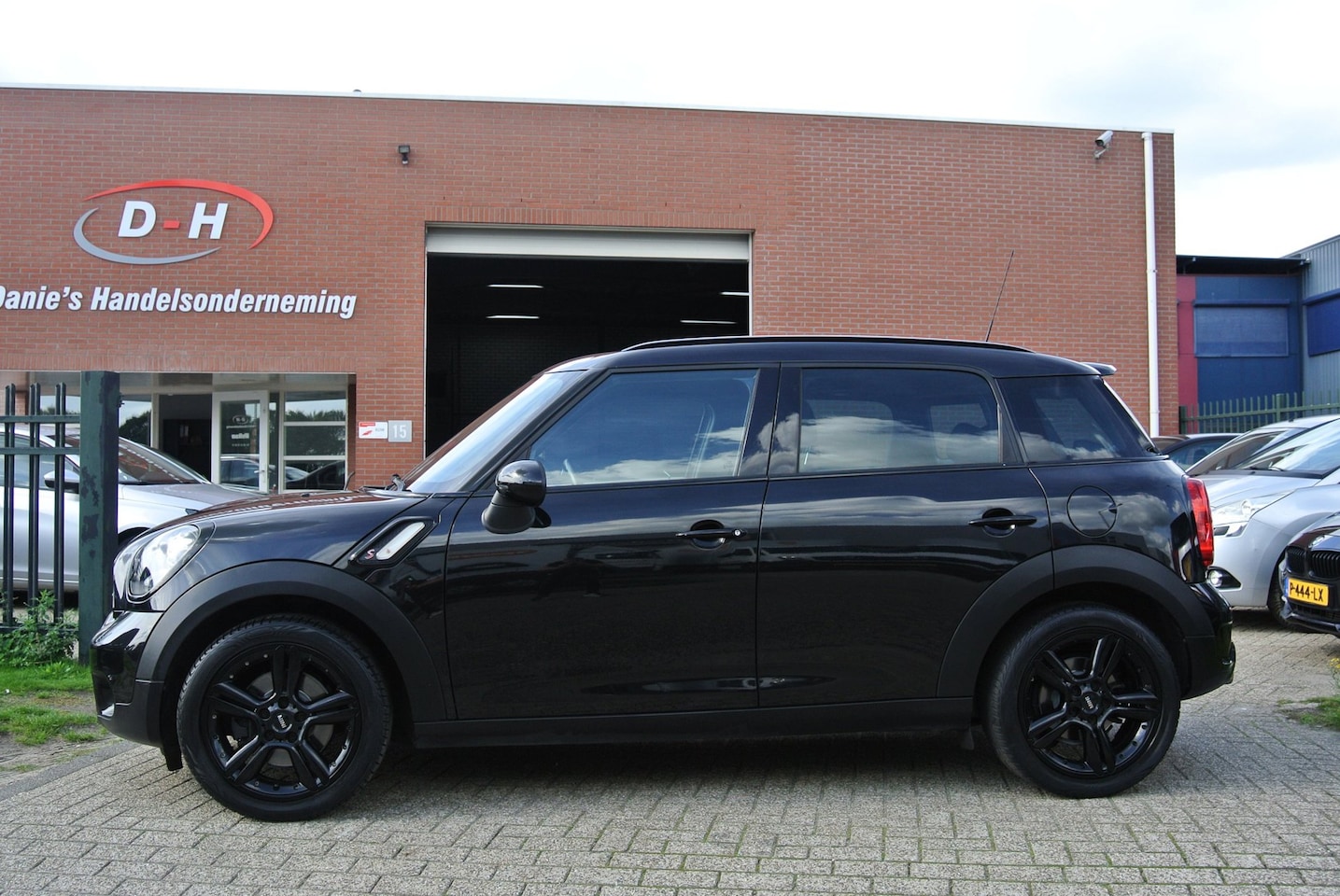 MINI Countryman - 1.6 Cooper S Chili leder panoramadak inruil mogelijk - AutoWereld.nl