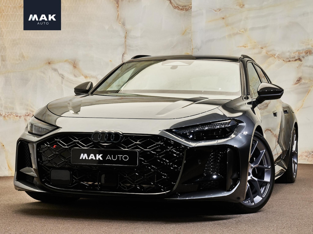Audi RS5 - Avant e-Hybrid Quattro , Audi Exclusive, carbon extr., ceramic, pano, B&O, HUD, ACC, 270km - AutoWereld.nl