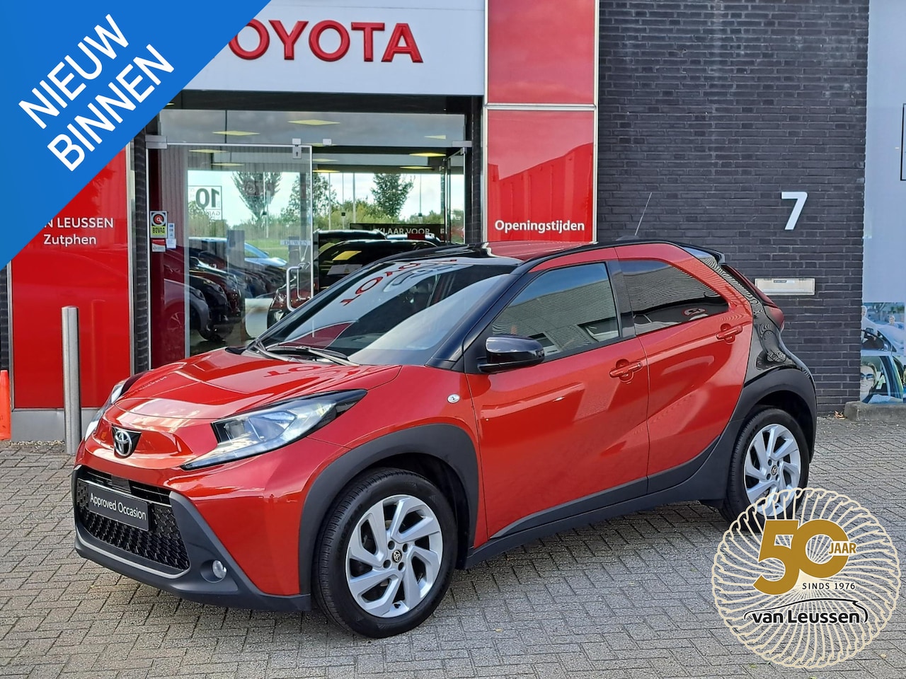 Toyota Aygo X - 1.0 VVT-i S-CVT Pulse APPLE & ANDROID ACHTERUITRIJCAMERA STOELVERWARMING - AutoWereld.nl
