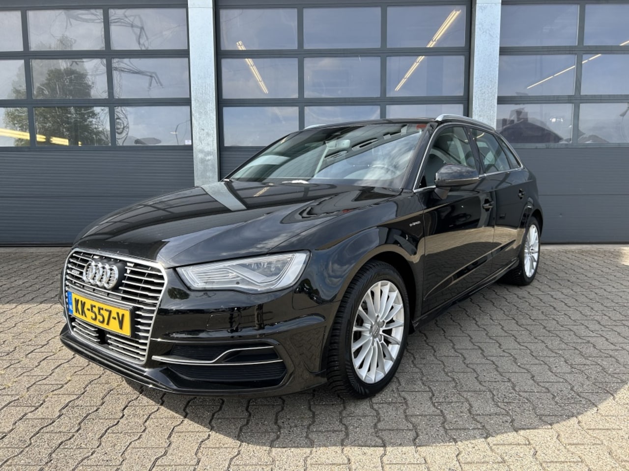 Audi A3 Sportback - 1.4 TFSI 204pk E-tron PHEV S tronic Attraction - AutoWereld.nl