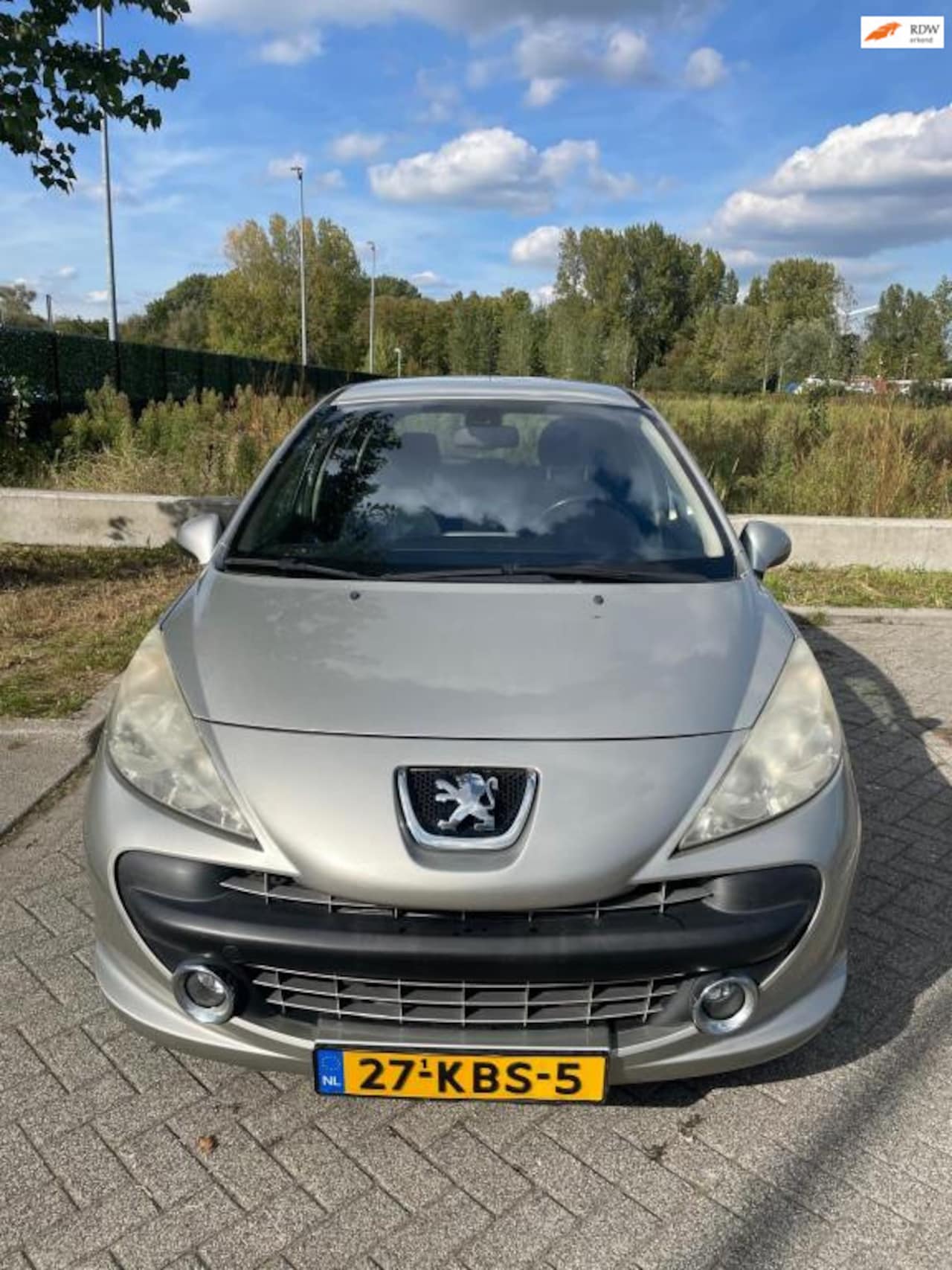 Peugeot 207 - 1.6 VTi Look 1.6 VTi Look - AutoWereld.nl