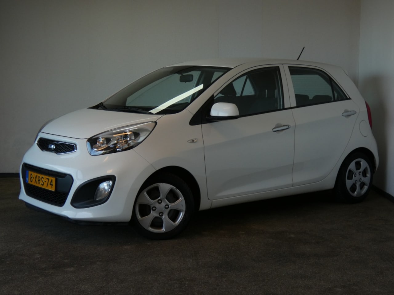 Kia Picanto - 1.2 CVVT BusinessL. NWE APK, AIRCO, TREKHAAK - AutoWereld.nl