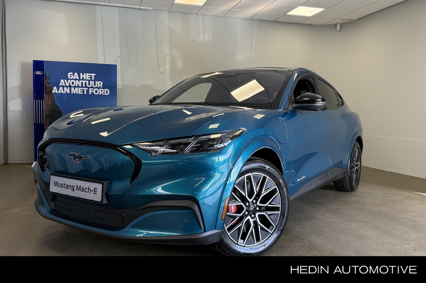Ford Mustang Mach-E - Extended Premium RWD 88 kWh 5000,- Ford Voordeel | Direct uit Voorraad leverbaar - AutoWereld.nl
