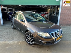 Volkswagen Passat Variant - 2.0 TDI Highline| |DSG/PANO/TRHK/NAVI/