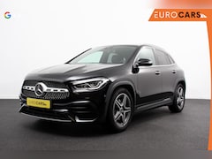 Mercedes-Benz GLA-Klasse - 200 Automaat AMG Line Navigatie Climate Control Camera Parkeer sensoren Stoelverwarming El