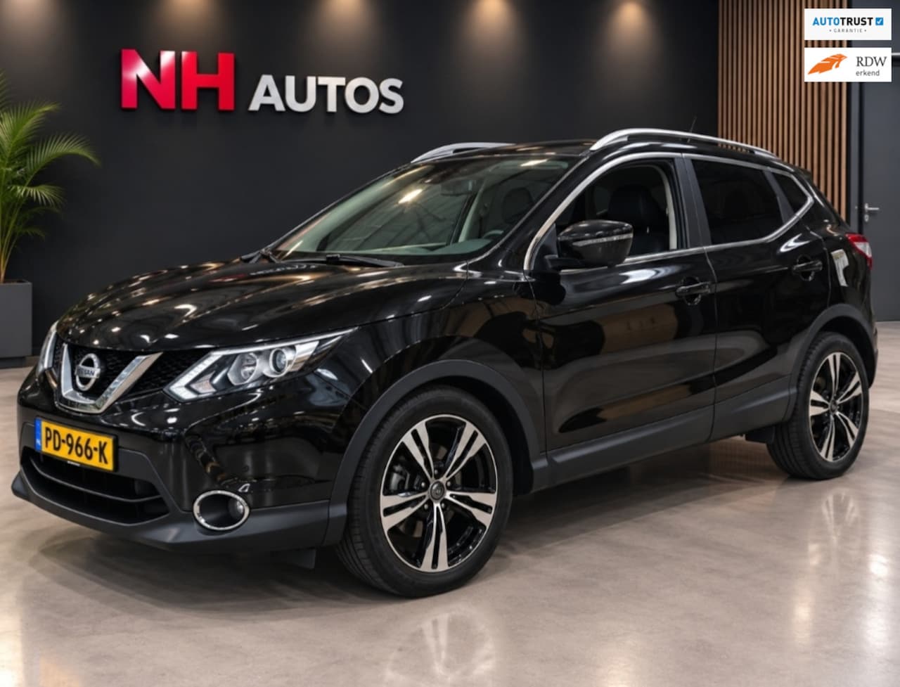 Nissan Qashqai - 1.2 Connect Edition Automaat Panorama - AutoWereld.nl
