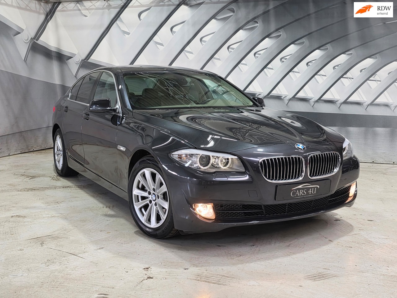 BMW 5-serie - 523i Automaat Leer - AutoWereld.nl