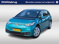 Volkswagen ID.3 - Pure Performance 150PK 45 kWh / Parkeersensoren V+A / Stoelverwarming / App Connect / 18''