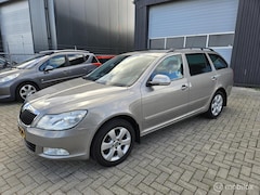 Skoda Octavia Combi - 1.4 TSI Ambition AIRCO/CRUISE/NAVI/APK 09/2027