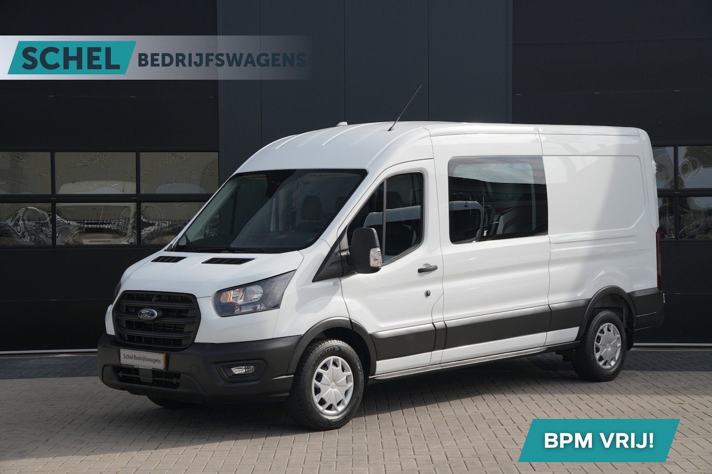 Ford Transit - 350 2.0 TDCI L3H2 Trend DC 165pk - 6 Zits - Trekhaak - Cruise - Camera - Stoelverwarming - - AutoWereld.nl