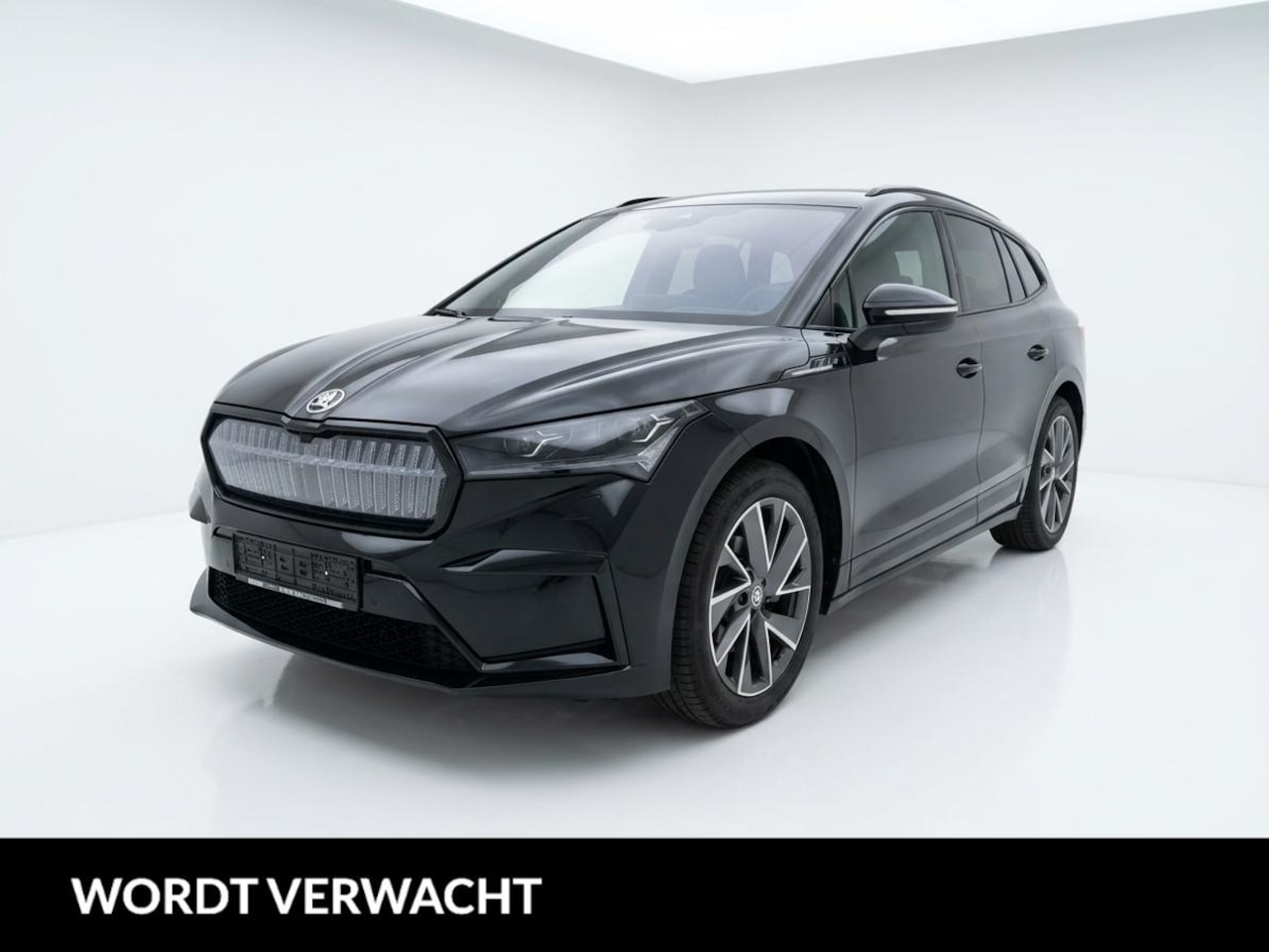 Skoda Enyaq iV - 80 Sportline // Trekhaak | Camera | Warmtepomp | Crystal Face | HUD | Sfeerverlichting - AutoWereld.nl