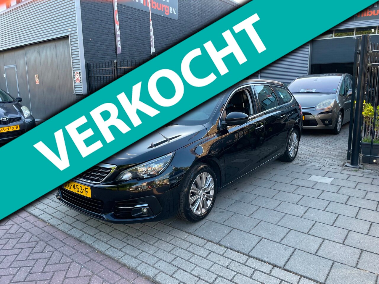 Peugeot 308 SW - 1.2 PureTech Allure 2e Eigenaar! Airco Navi PDC NAP APK - AutoWereld.nl