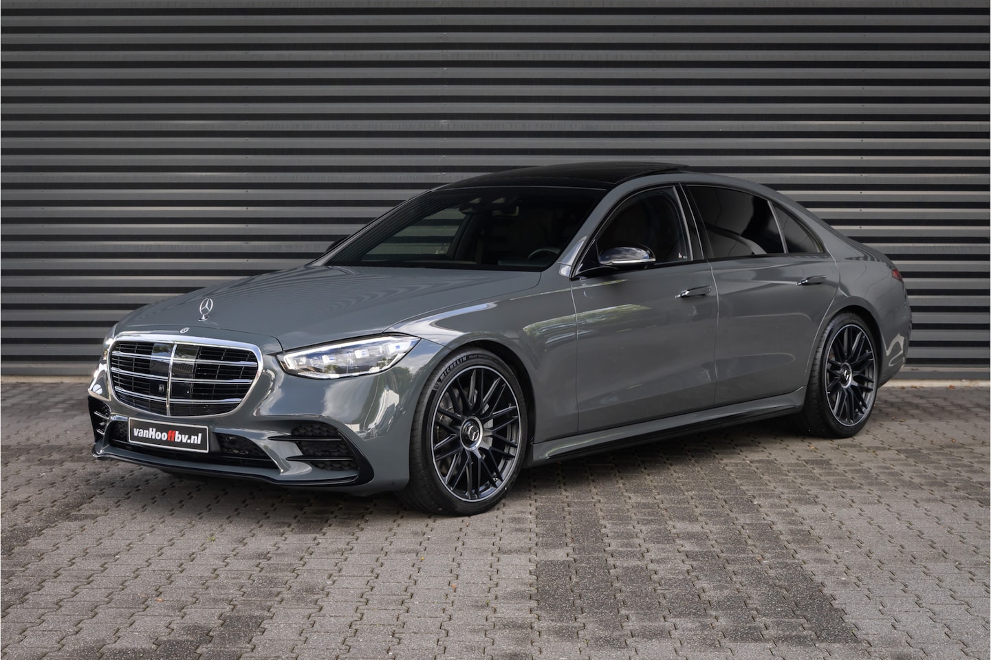 Mercedes-Benz S-klasse - 500 4MATIC Lang AMG Line 21'' S63 velgen - Manufaktur Grafietgrijs - AutoWereld.nl