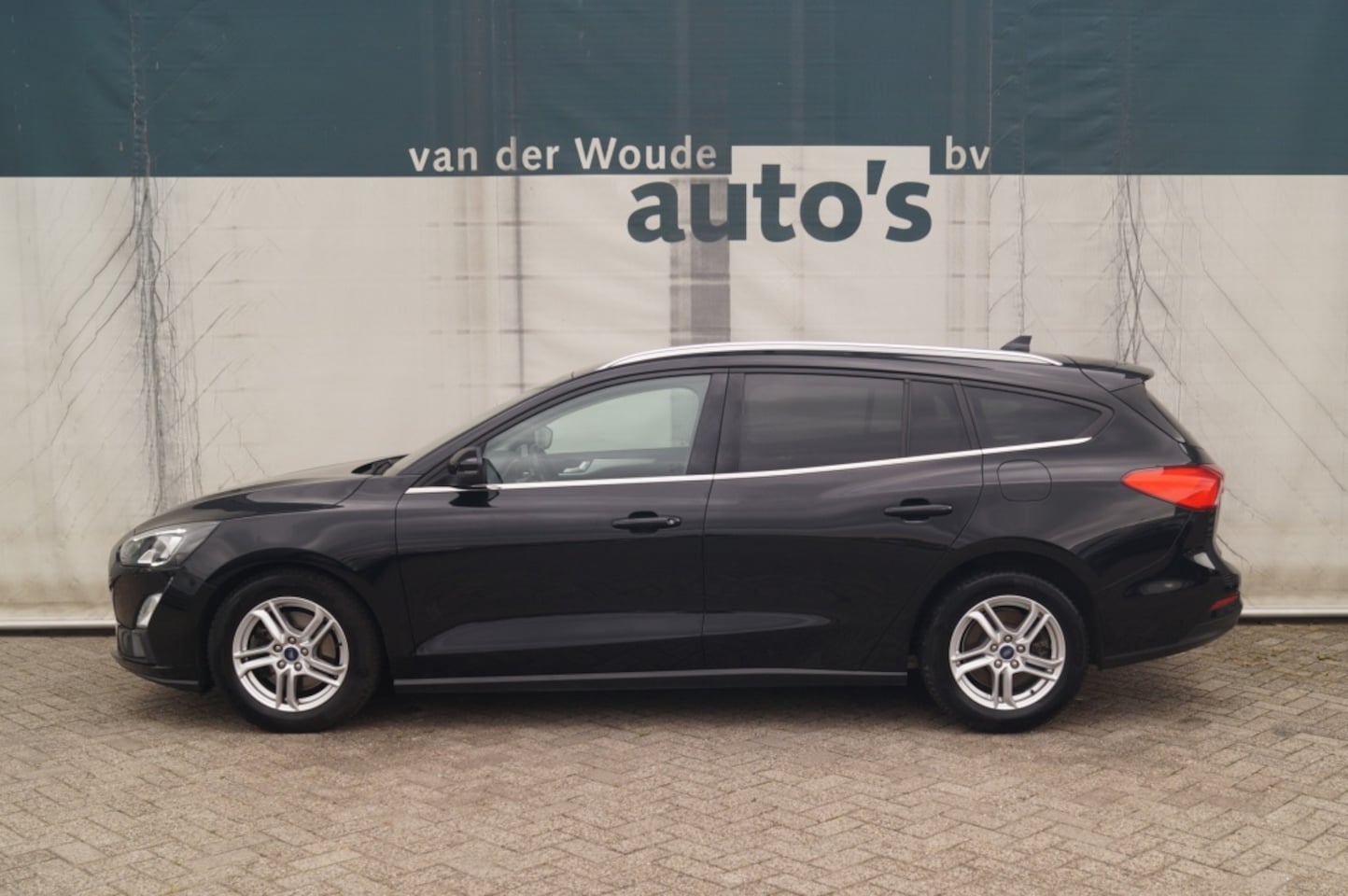 Ford Focus Wagon - 1.0 EcoBoost Hybrid 125pk Titanium X Business -NAVI-ECC-PDC-CAM- - AutoWereld.nl
