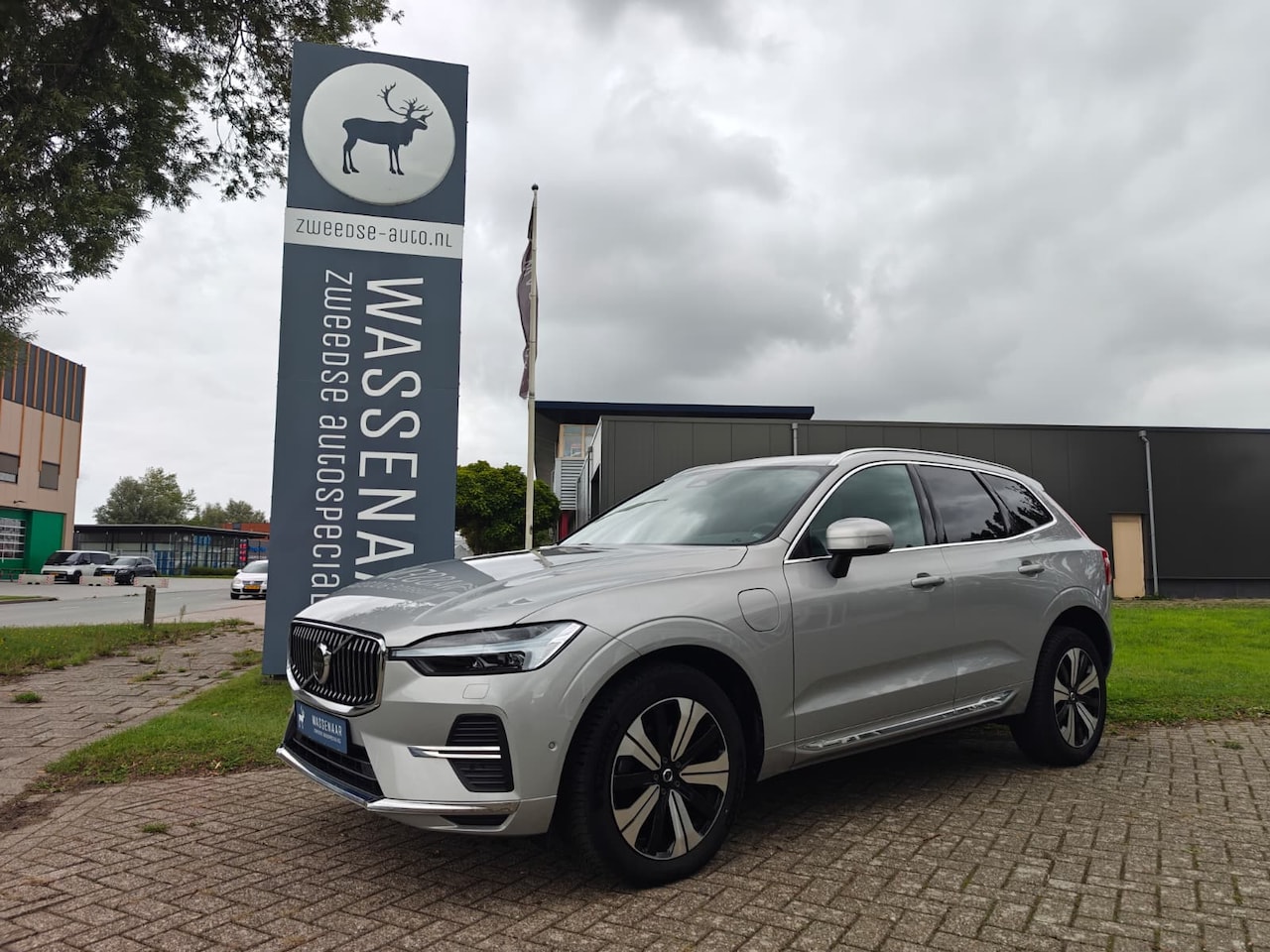 Volvo XC60 - T6 Plug-in hybrid AWD Plus Bright | Rijklaarprijs | Trekhaak | Stoel ventilatie | - AutoWereld.nl