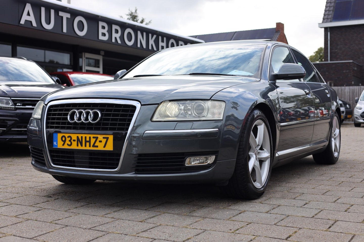 Audi A8 - 2.8 FSIe I LEDER I ACC I NAVI I 19 INCH - AutoWereld.nl