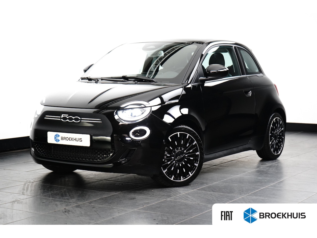Fiat 500 - 3+1 Icon 42 kWh l Pano Dak l Camera l 17" Velgen l Full LED Dagrij l Navigatie l Cr Contro - AutoWereld.nl