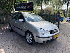 Volkswagen Polo - 1.4-16V Comfortline APK TOT 07-27 Clima