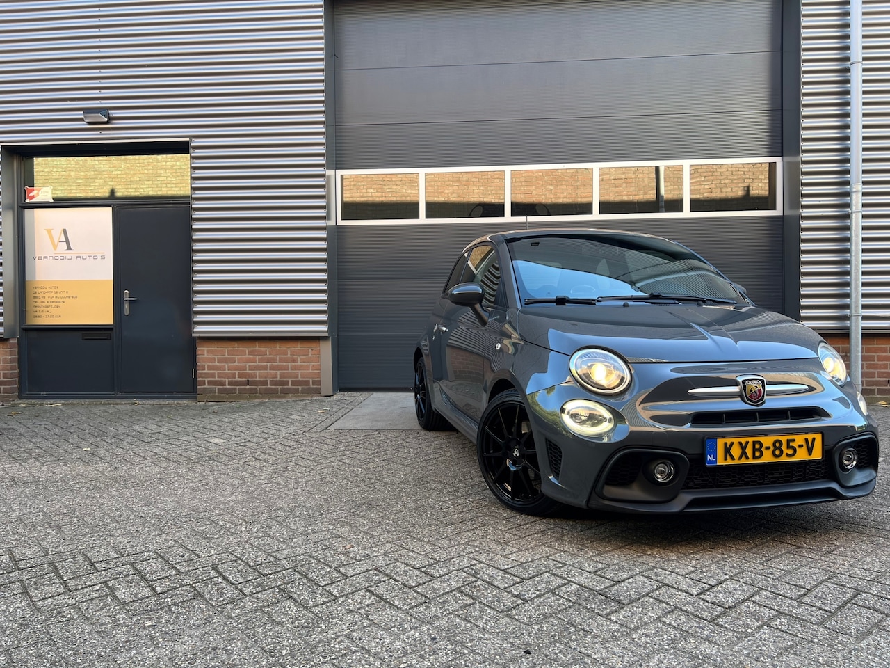 Abarth 595 - 1.4 T-Jet Abarth 595 70th Anniversary Carplay - AutoWereld.nl