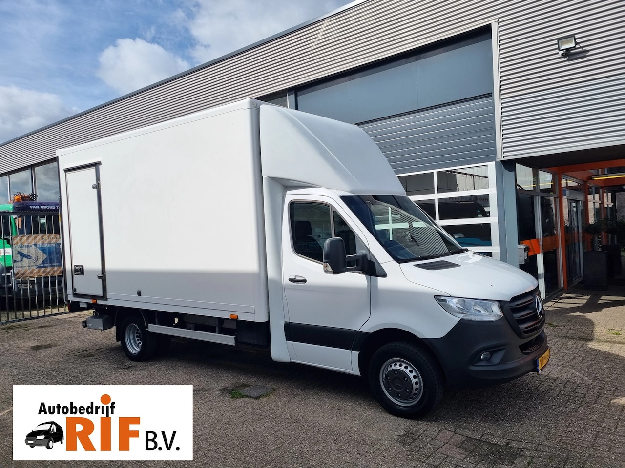 Mercedes-Benz Sprinter - 519 CDI/ Bakwagen/ Laadklep/ Airco/ 23 KUB - AutoWereld.nl