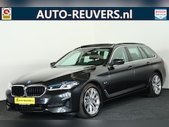 BMW 5-serie Touring - 530e xDrive Business Edition Plus Navi / Cruise / HUD / Panorama / Carplay