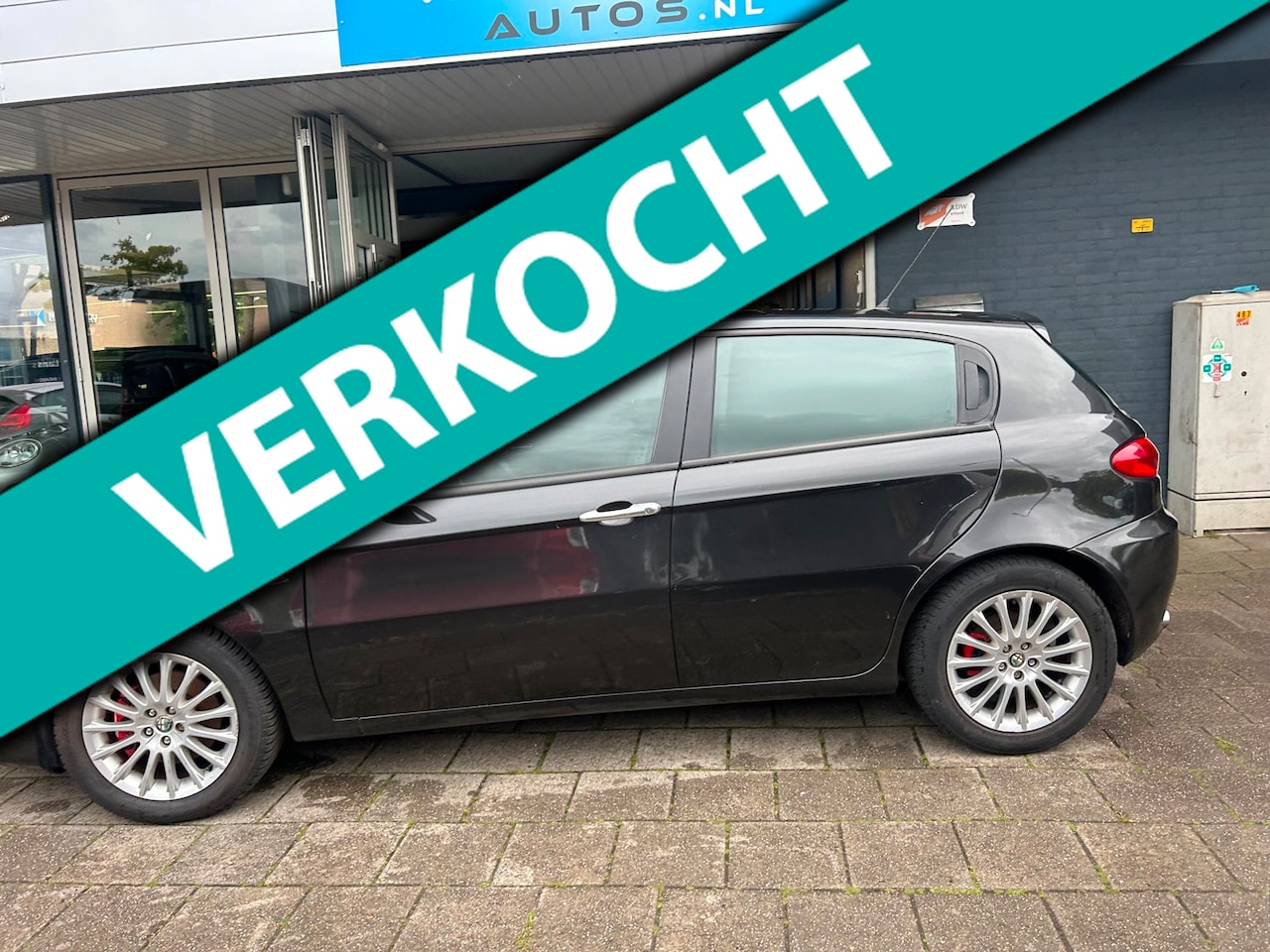 Alfa Romeo 147 - 2.0 T.Spark Distinctive Leder/Clima/Navi/Lm velgen - AutoWereld.nl