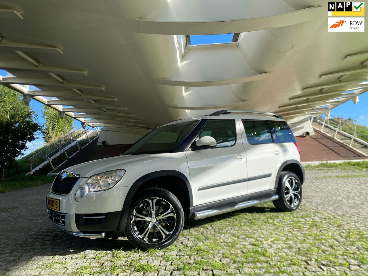 Skoda Yeti - 1.2 TSI Elegance Automaat Panorama trekhaak - AutoWereld.nl