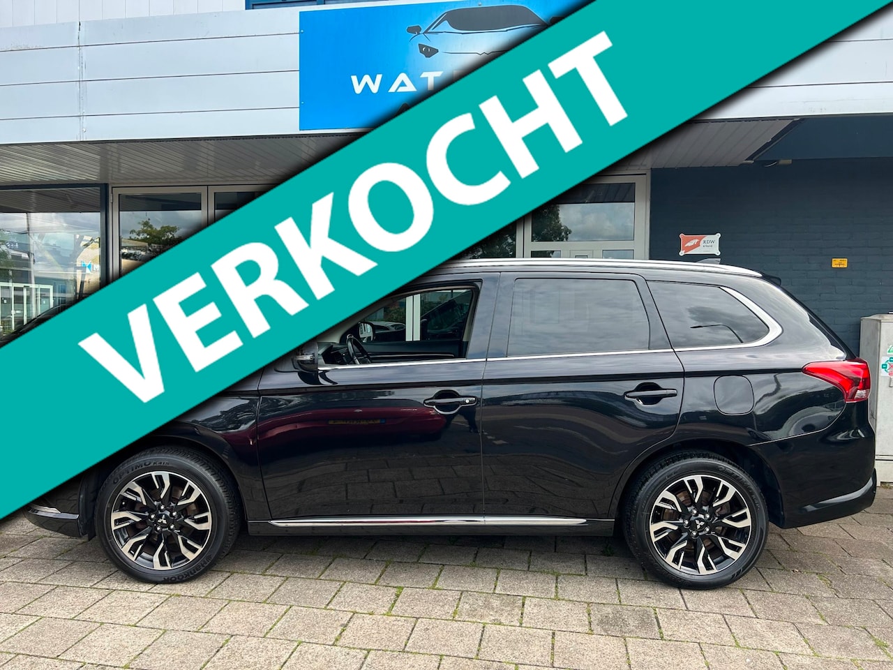 Mitsubishi Outlander - 2.0 PHEV Executive Edition Leder/Navi/Camera - AutoWereld.nl