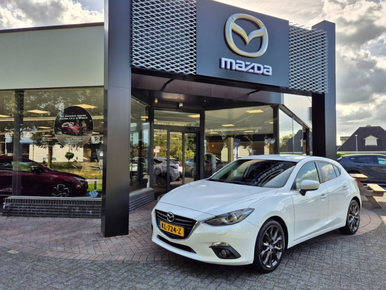 Mazda 3 - SKYACTIV-G 2.0 120 GT-M LINE / Trekhaak / A-Camera - AutoWereld.nl
