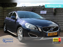 Volvo V60 - 2.0T 203pk Momentum automaat ECC/ACC/leer/navi/PDC/trekhaak