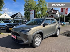 Toyota Yaris Cross - 1.5 HYBRID DYNAMIC AUTOMAAT / CAMERA / CARPLAY / DAB / LED / STOEL+STUUR VERWARMING / 16''
