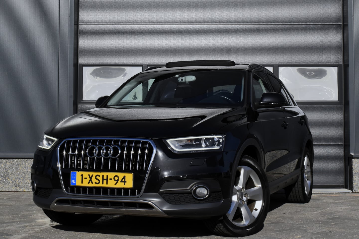 Audi Q3 - 2.0 TFSI quattro Pro Line Pano - Navi - Cruise - AutoWereld.nl