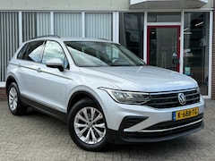 Volkswagen Tiguan - 1.5 TSI Life Orgineel NL I Stoelverwarming I Trekhaak I Adaptive Cruise I Volledig onderho